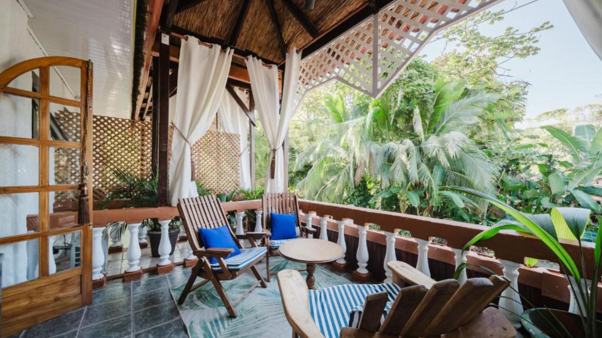 Tengerparthoz közeli beach hotel Manuel Antonióban