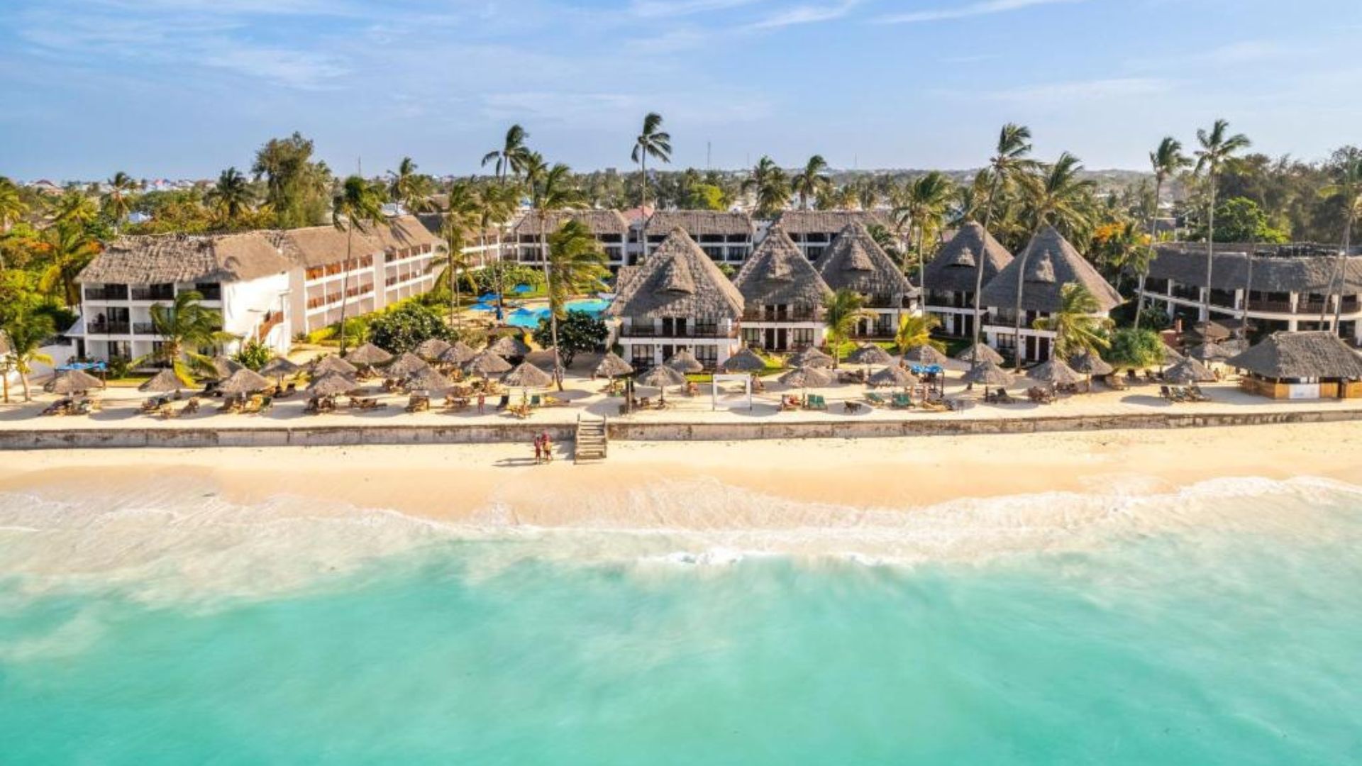 Tengerparti hotel Nungwi fehér homokos partján Zanzibáron