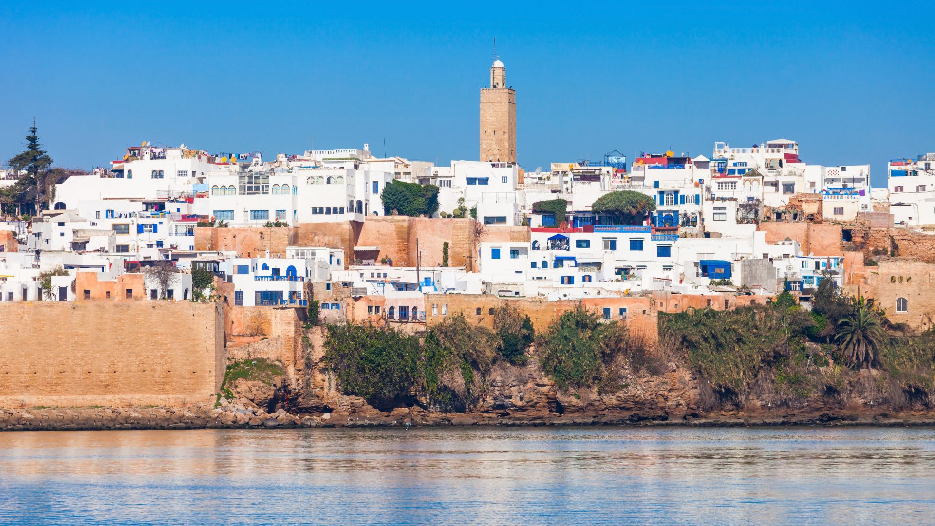 Rabat történelmi építészete és elegáns városképe Marokkóban