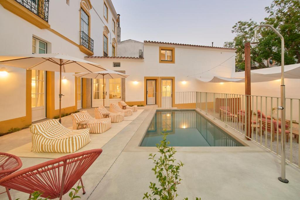 Hangulatos boutique hotel Évora történelmi központjában